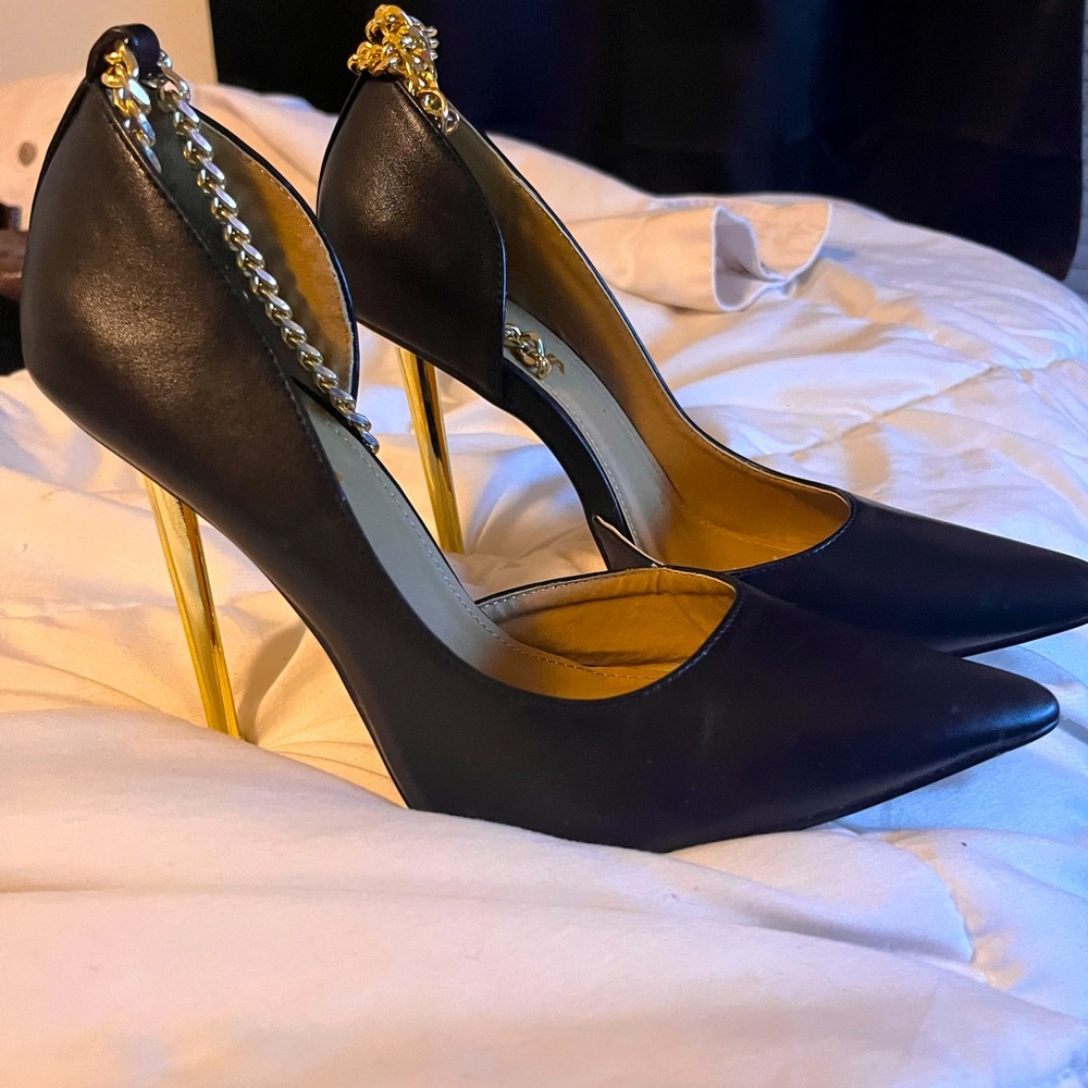 Beautiful Black Heels!